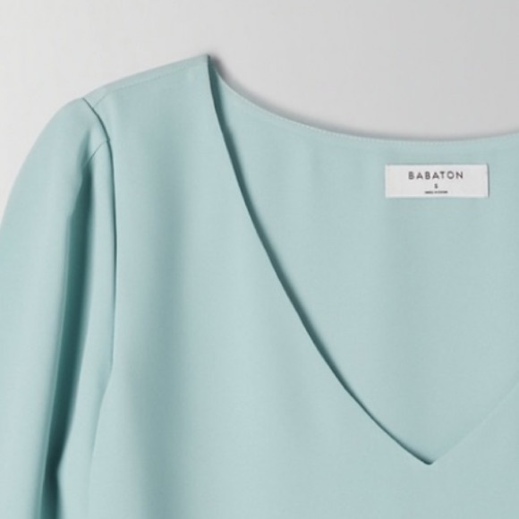 Aritzia Babaton Randy Blouse - Picture 6 of 7